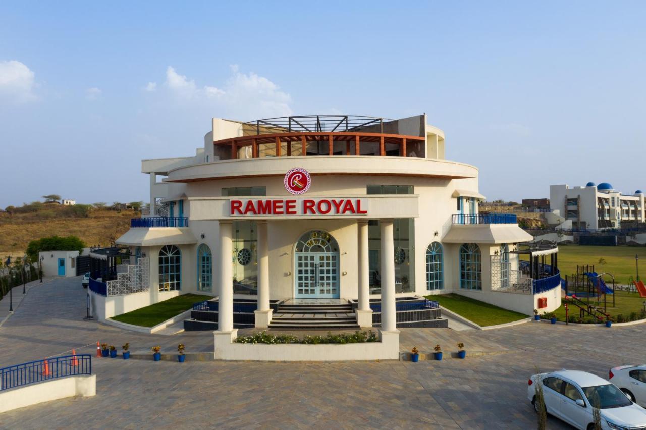 Ramee Royal Resort Udaipur Bagian luar foto