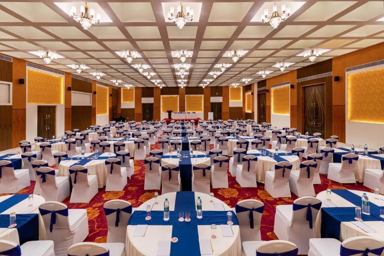 Ramee Royal Resort Udaipur Bagian luar foto