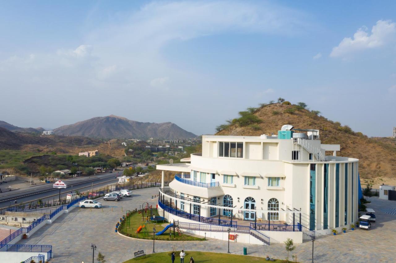 Ramee Royal Resort Udaipur Bagian luar foto