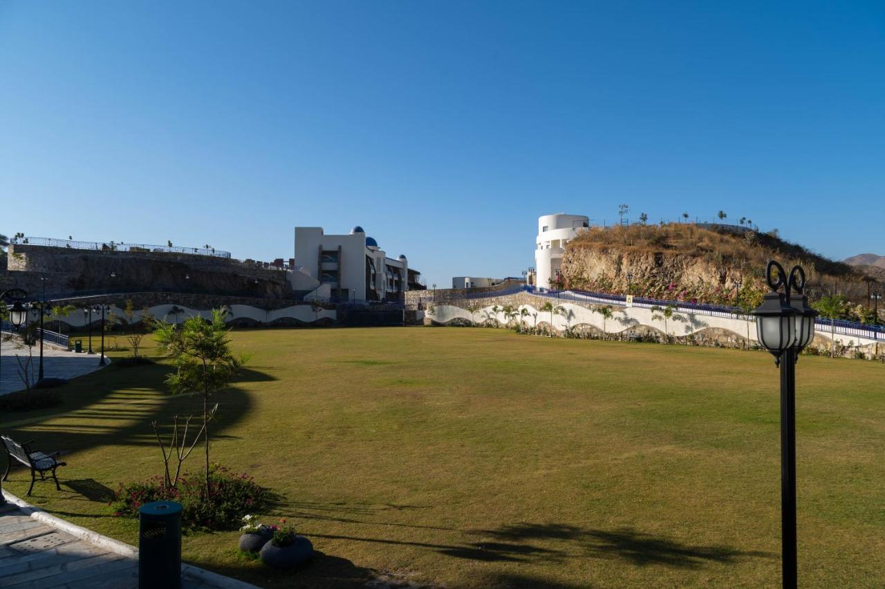 Ramee Royal Resort Udaipur Bagian luar foto