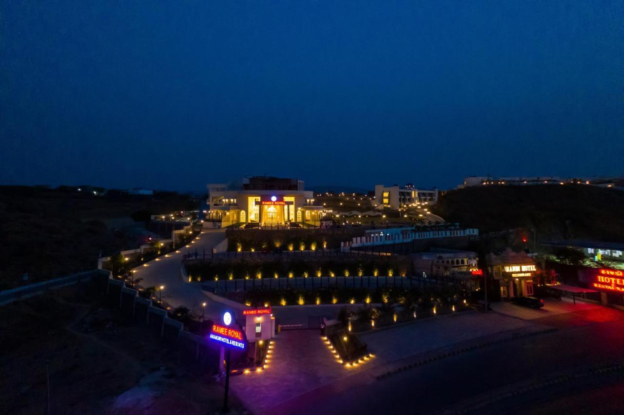 Ramee Royal Resort Udaipur Bagian luar foto
