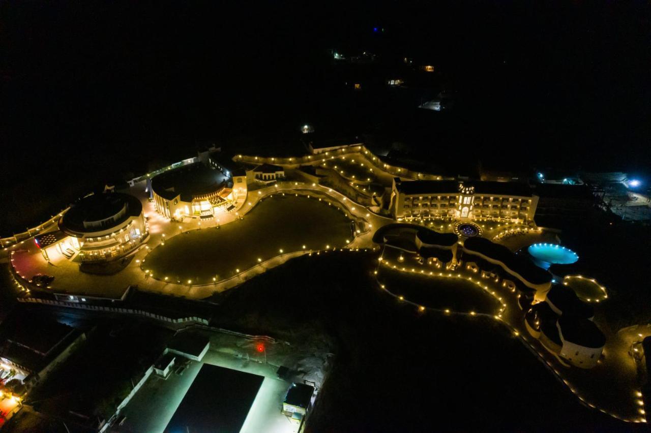 Ramee Royal Resort Udaipur Bagian luar foto