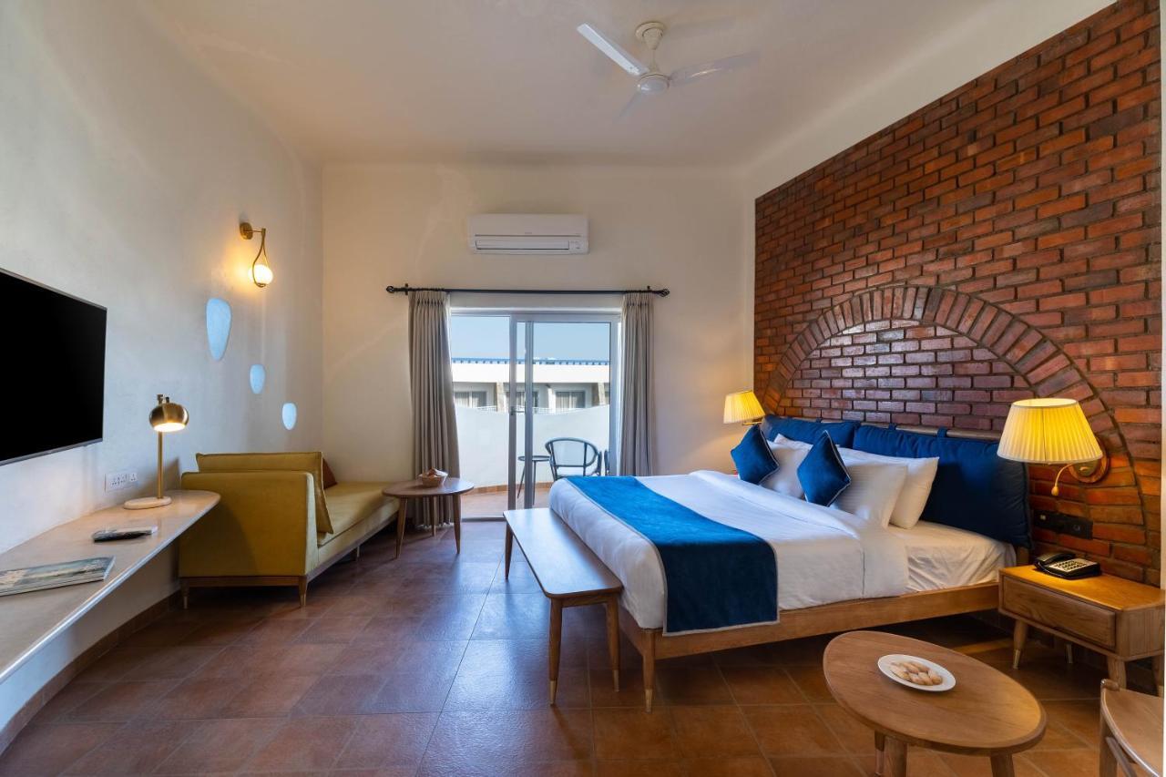 Ramee Royal Resort Udaipur Bagian luar foto