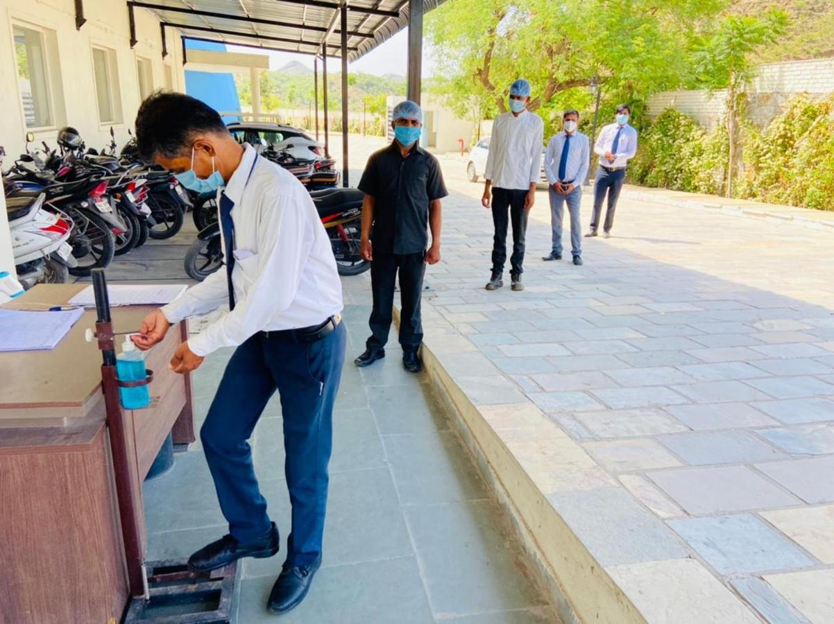 Ramee Royal Resort Udaipur Bagian luar foto