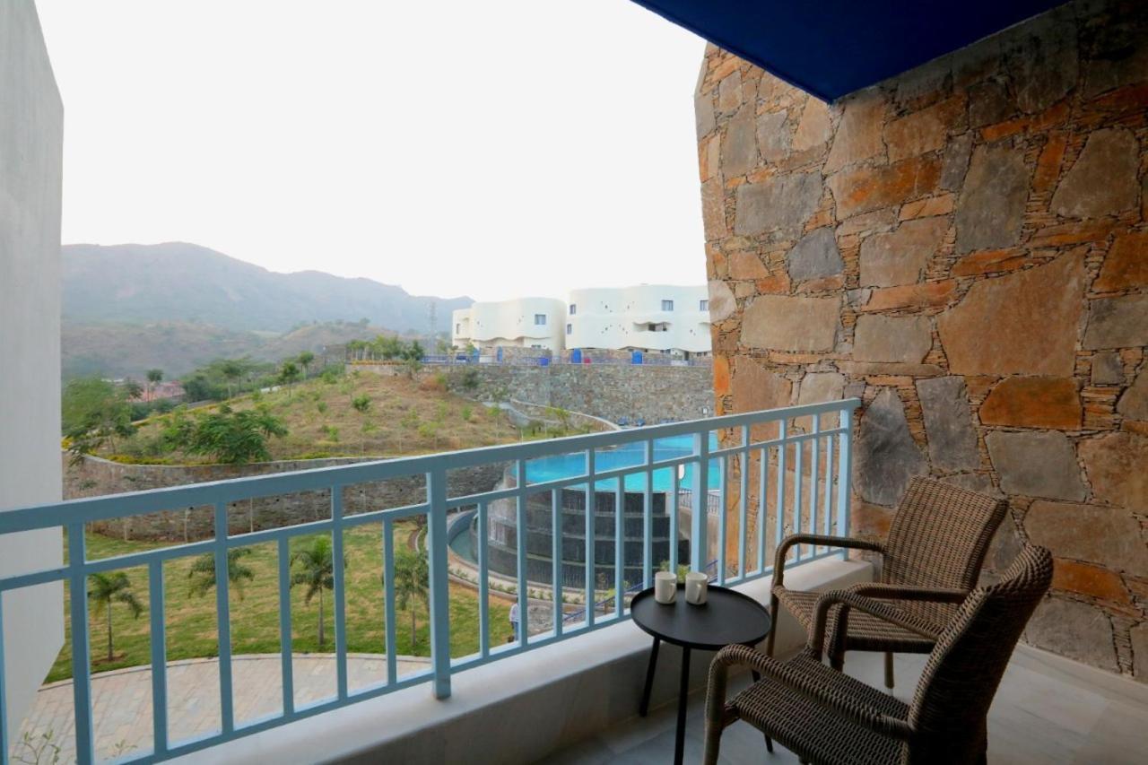 Ramee Royal Resort Udaipur Bagian luar foto